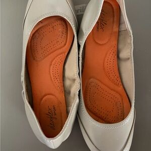 dexflex comfort White Slip-On Flats with Orange Insoles